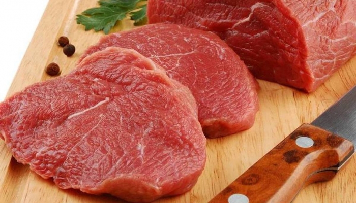 توزیع ۲۰ تن گوشت گرم وارداتی در بازار روزهای شهر کرج