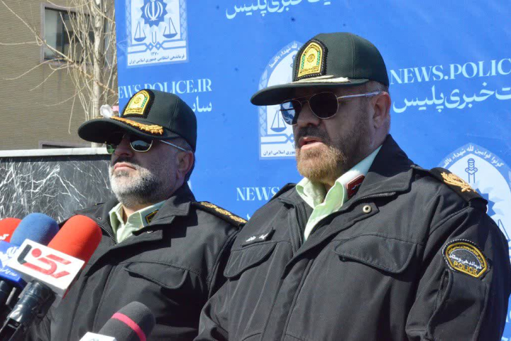 دستگيري 73 نفر از اراذل و اوباش خطرناک در البرز دستگيري 73 نفر از اراذل و اوباش خطرناک در البرز