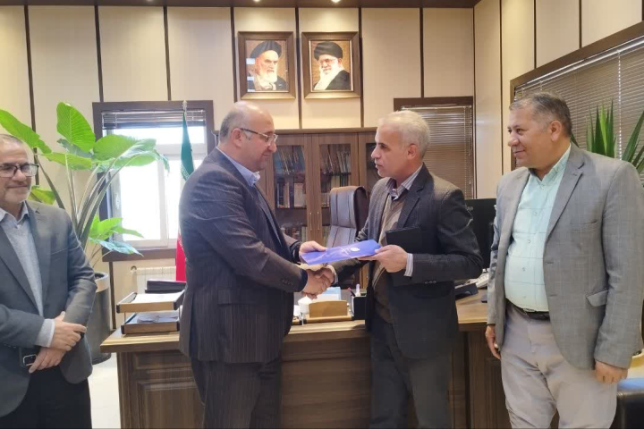 فرماندار اشتهارد: نیاز به نیروی کار ماهر، دغدغه اصلی صنایع شهرستان است فرماندار اشتهارد: نیاز به نیروی کار ماهر، دغدغه اصلی صنایع شهرستان است