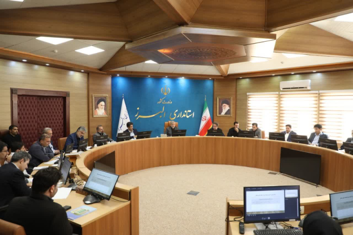 بررسی موانع و تسریع در تکمیل پروژههای نهضت ملی مسکن در استان بررسی موانع و تسریع در تکمیل پروژههای نهضت ملی مسکن در استان